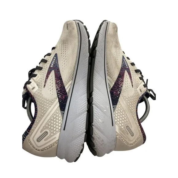 Brooks Ghost 14 Men's Size 11 Beige  Black running sneakers  Shoes