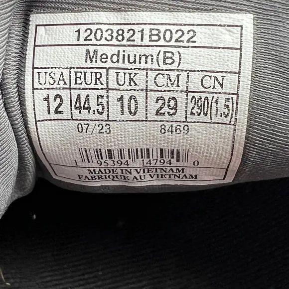 Brooks Ghost 15 Gore-Tex Waterproof Running Shoes Womens 12 Black 1203821B022