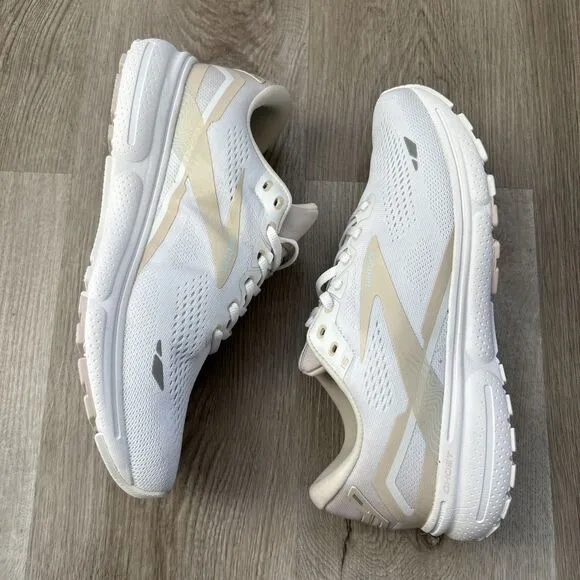 Brooks Ghost 15 Mens 9.5 Womens 11 White Tan Running Shoes Sneakers 1203801B189