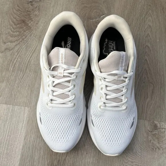 Brooks Ghost 15 Mens 9.5 Womens 11 White Tan Running Shoes Sneakers 1203801B189