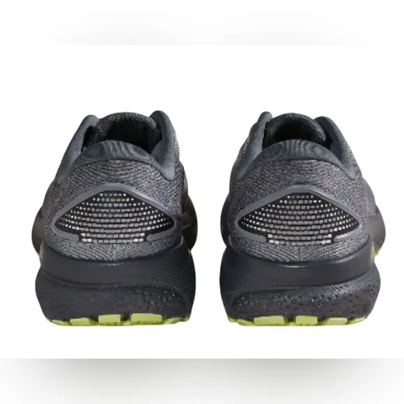Brooks Ghost 16 in Grey/Lime tennis shoes sneakers Size Men’s 10