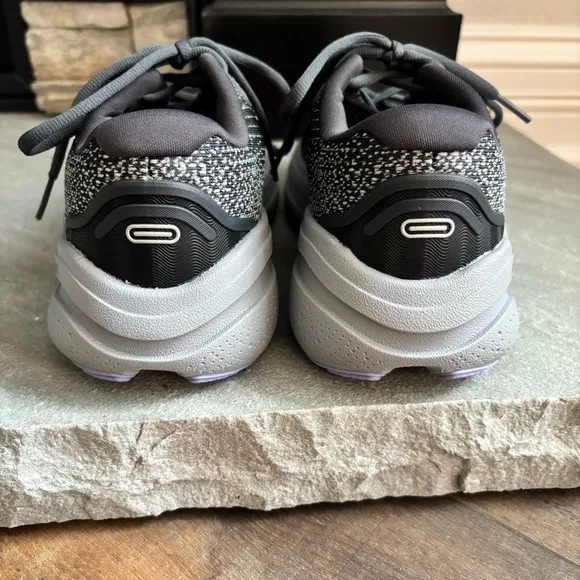 Brooks Ghost Max 2 Running Athletic Shoe Ebony/Sweet Lavender/Alloy Women’s Sz 7