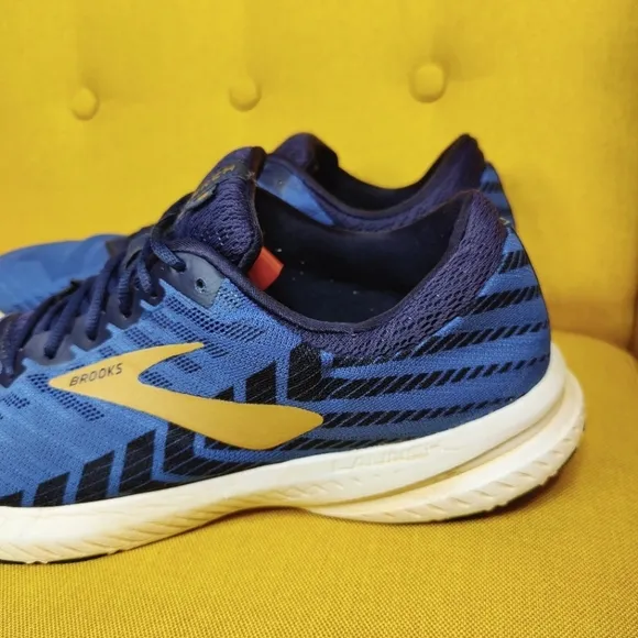Brooks  Launch 6 Athletic Blue Gold  Running Sneakers Men's Shoe  Size US 13