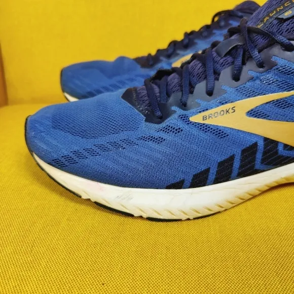 Brooks  Launch 6 Athletic Blue Gold  Running Sneakers Men's Shoe  Size US 13