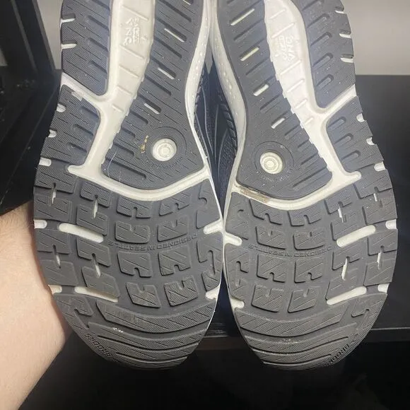 Brooks Womens Ariel GTS 23 1203902E090 Black Running Shoes Sneakers Size 10.5