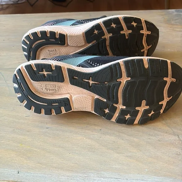 Brooks Women's Ghost 14 Road-Running Shoes