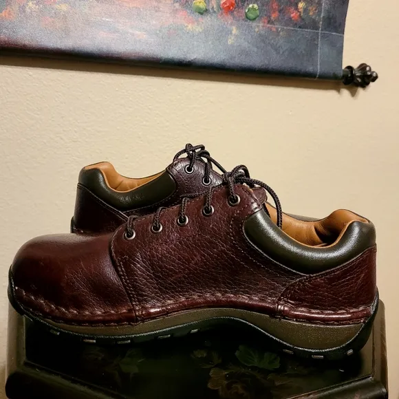 Brown leather shoes for women