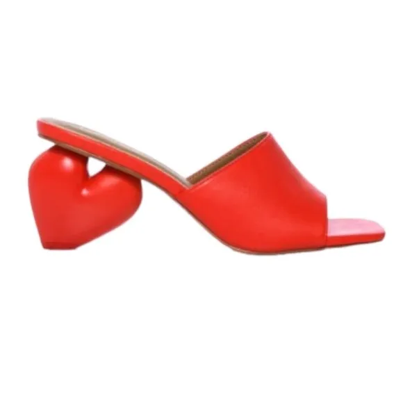 BubbleHeart Chunky Sandal in Red, brand new in box, size 6.5, $95