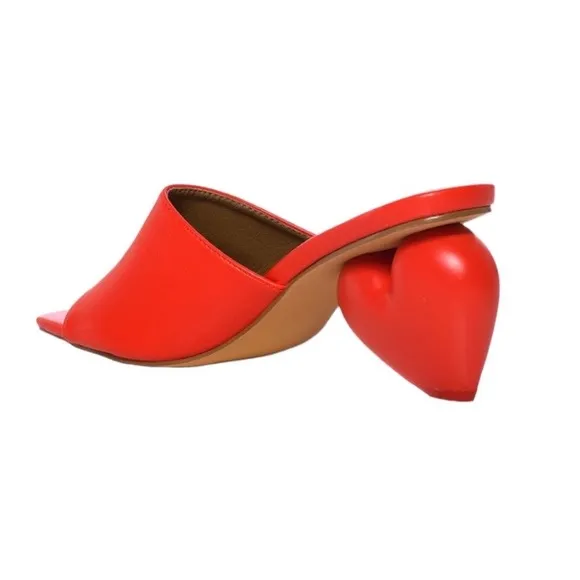 BubbleHeart Chunky Sandal in Red, brand new in box, size 6.5, $95