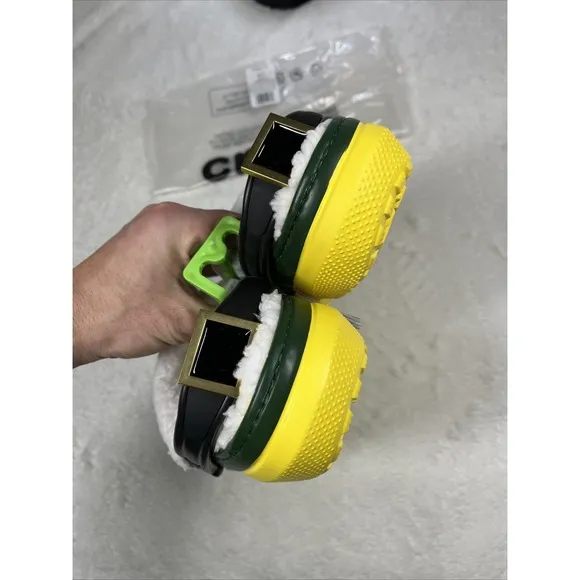 Buddy The Elf × Crocs Lined Clogs Limited Edition Men's 9 Women's 11 NEW