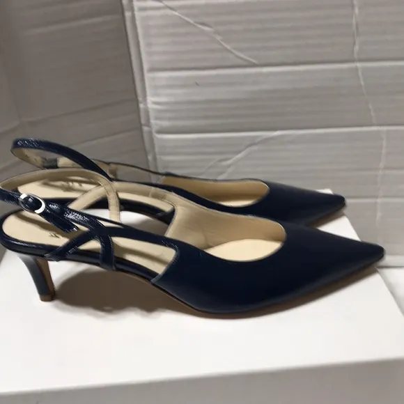 Butter navy leather upper/lining/sole pointy toe heels. Made in Italy. NWOT
