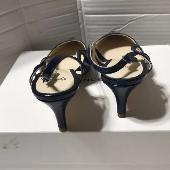 Butter navy leather upper/lining/sole pointy toe heels. Made in Italy. NWOT