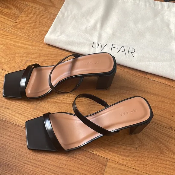 BY FAR – 100% LEATHER HEEL SANDALS