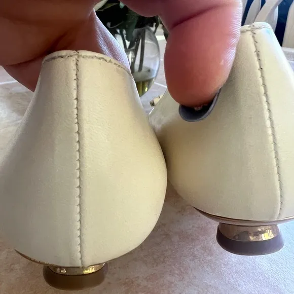 Caligarius for Arthur Beren Anita Beige &amp; Gold Kitten Heels Size 7 1/2 B new