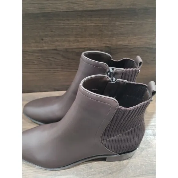 Calvin Klein Women's Deandre Slip-On Casual Booties Dark Brown 9M New