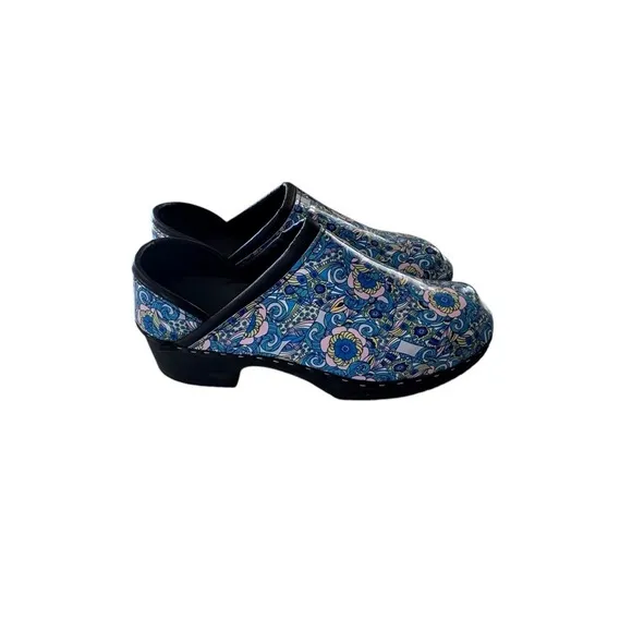 C&amp;C Sweden Womens Floral Slip-On Clogs Medical Comfortable Size 11 EU 42