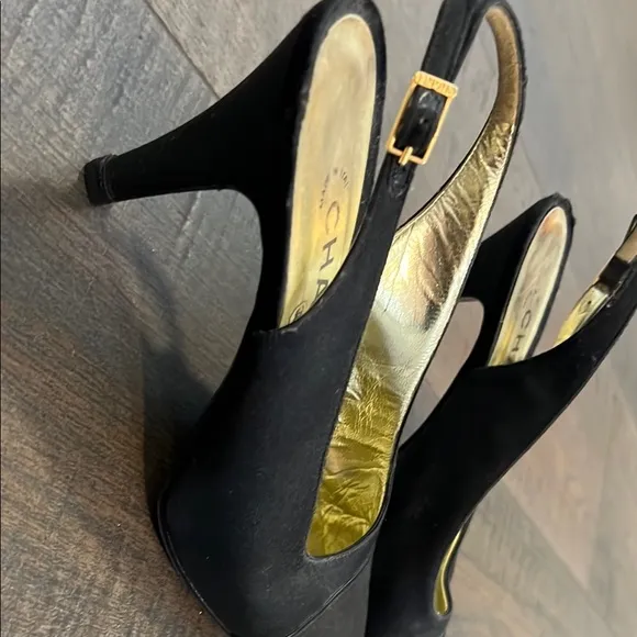 CHANEL Black Heels with Slingback Design. Vintage. Made in Italy
