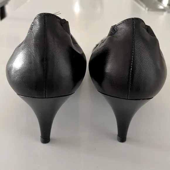Chanel Black Matte &amp; Patent Leather Kitten Heels