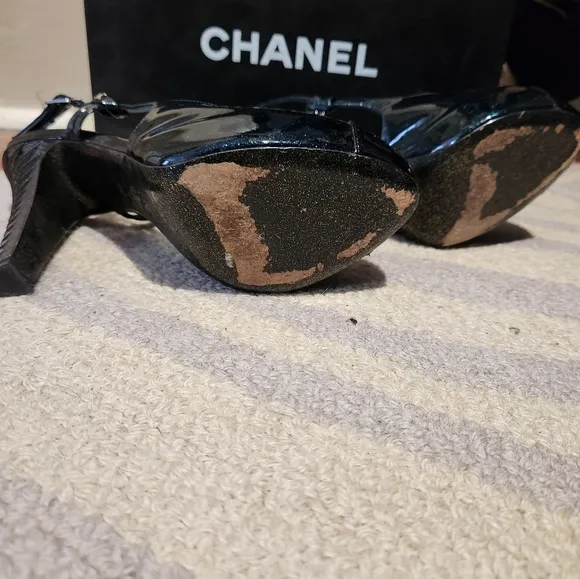CHANEL Black Patent Leather Heels Slingback