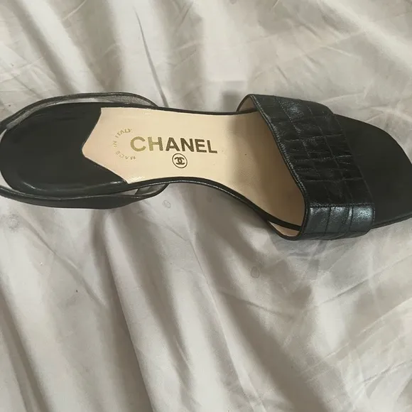 CHANEL Black Slingback Heels with Kitten Heel