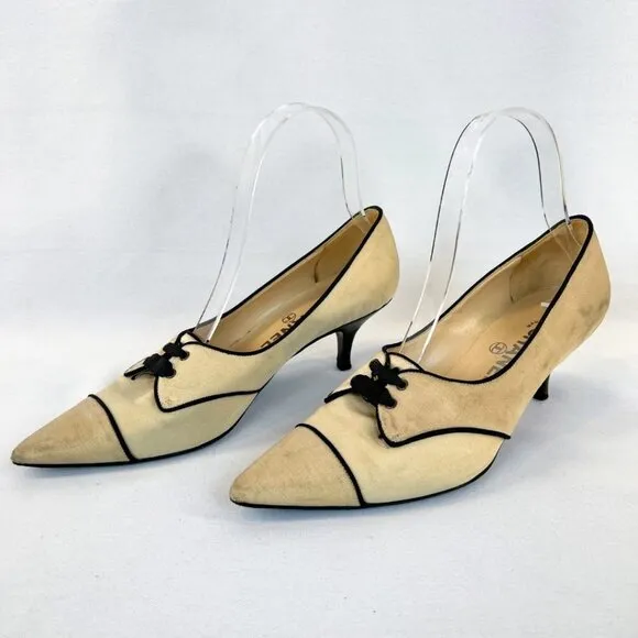 CHANEL Vintage Beige Black Kitten Heels Pumps $1200