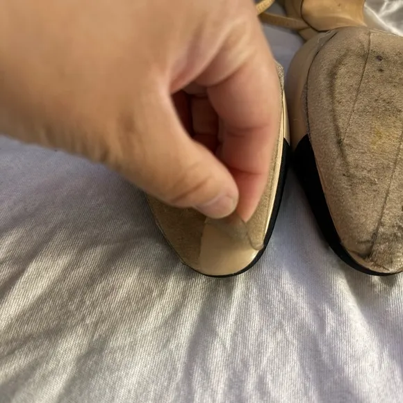 Chanel Women's Beige and Black Slingback Heels