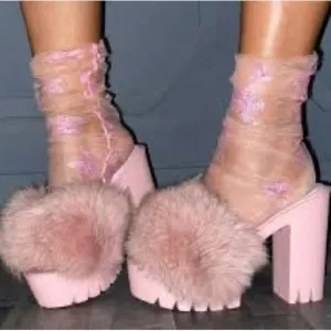 Chardonnay - Blush Fur Mule Size 7