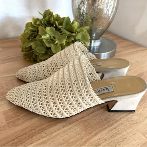 Charles David's Mid heel Open Heel Cream BaigeCream Mules Size 6.5