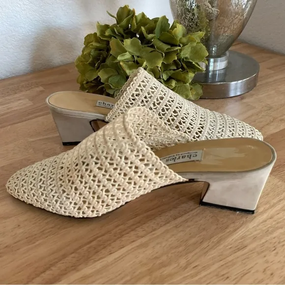 Charles David's Mid heel Open Heel Cream BaigeCream Mules Size 6.5