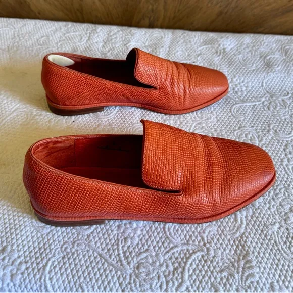 CHARLOTTE STONE Women's Lilith Tejus-Embossed Leather Slip-On Loafer, Coral sz 8
