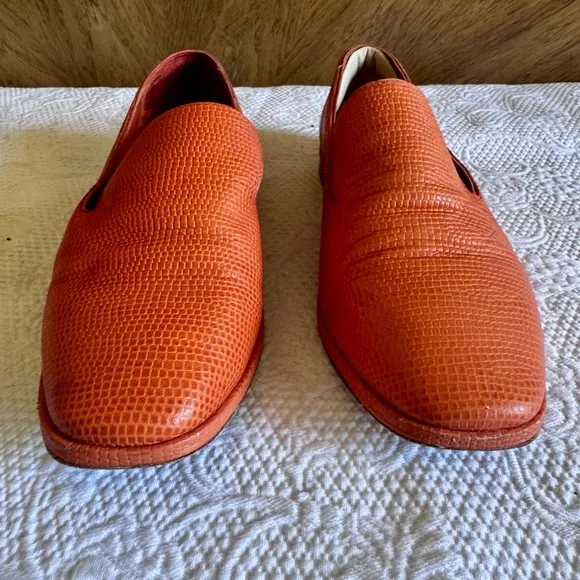 CHARLOTTE STONE Women's Lilith Tejus-Embossed Leather Slip-On Loafer, Coral sz 8