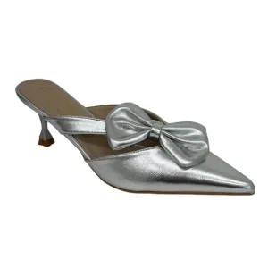 CHASE   CHLOE / Idra-3 / Silver / Pointed / Toe Mule Heels / With Bow Detail Kit