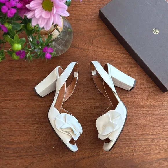 Chie Mihara ‘Anami’ Bow Slingback Heels in White – Size 8