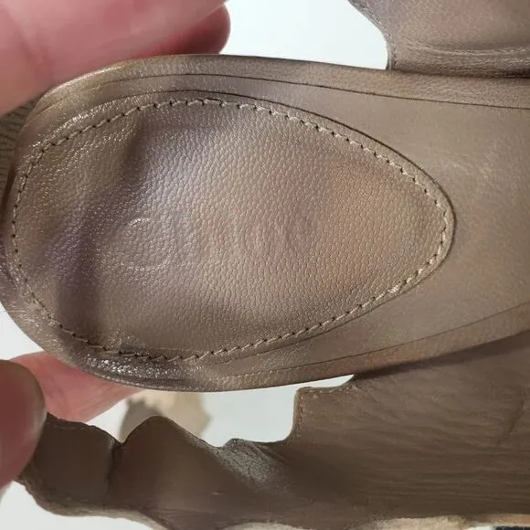 Chloé Scalloped Slingback Peeptoe Heels in Nude Size 40.5