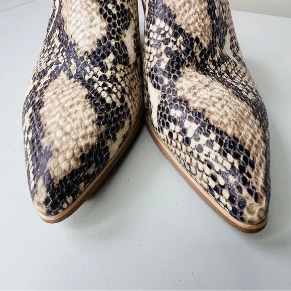 Chocolat Blu Clint Leather Brown Embossed Snake Block Heel Mules Womens 7.5 - 8