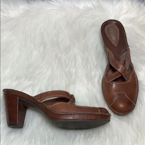 Clarks Artisan Brown Leather Mules Size 6.5