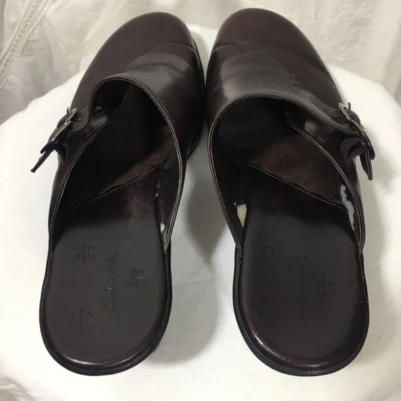 𝅺CLARKS Clogs Brown Side Buckle 7.5 M