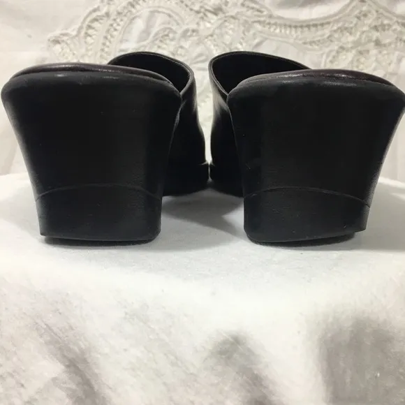 𝅺CLARKS Clogs Brown Side Buckle 7.5 M