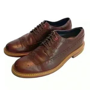 Clarks derby Oxford wingtip dress shoes dark brown burgundy sz 9