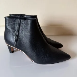 Clarks Ellis Eden Black Leather Kitten Heel  Booties Size 7.5