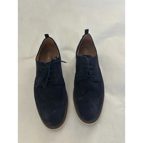 Clarks Mens Chantry Wing Navy Blue Suede Leather Wingtip Oxfords 9 Casual NWOB