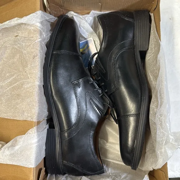 Clarks Men's Whiddon Cap-Toe Oxfords Black Leather Shoes- 11M
