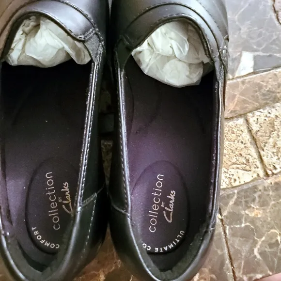 Clarks Women's Black Leather May Marigold Slip-On Loafer Sz 6 Wide NWT