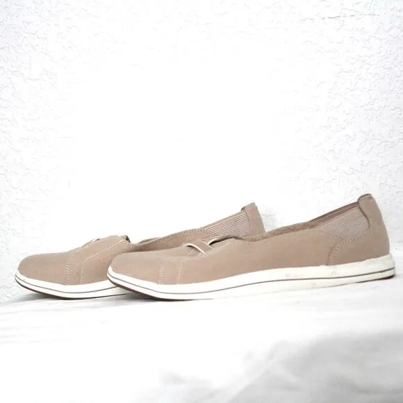 Clarks Women's Breeze Step Slip On Size 11M