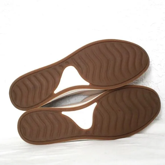 Clarks Women's Breeze Step Slip On Size 11M
