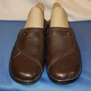 Clarks Women's Size 8M Brown Leather Mules/Clogs - 07