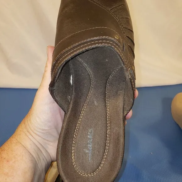 Clarks Women's Size 8M Brown Leather Mules/Clogs - 07