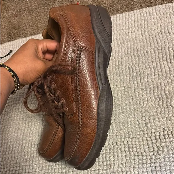 Classic Brown Leather Oxford Derbys