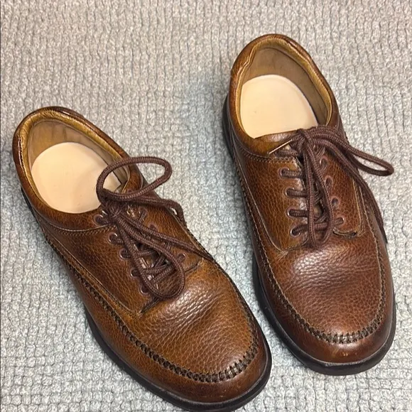 Classic Brown Leather Oxford Derbys
