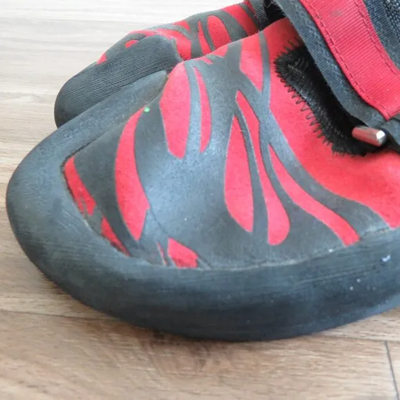 CLIMBX RaveX Rock Climbing Bouldering Shoes in Red Gorpcore - Men's US 10.5